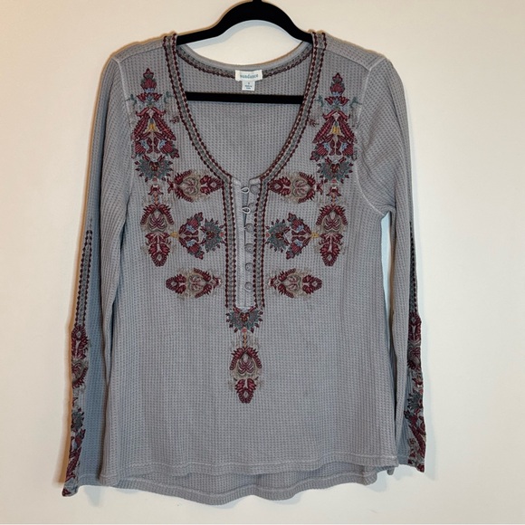 NWOT Sundance Waffle Knit Embroidered Top Henley French Knot Button Gray Small - Picture 1 of 5